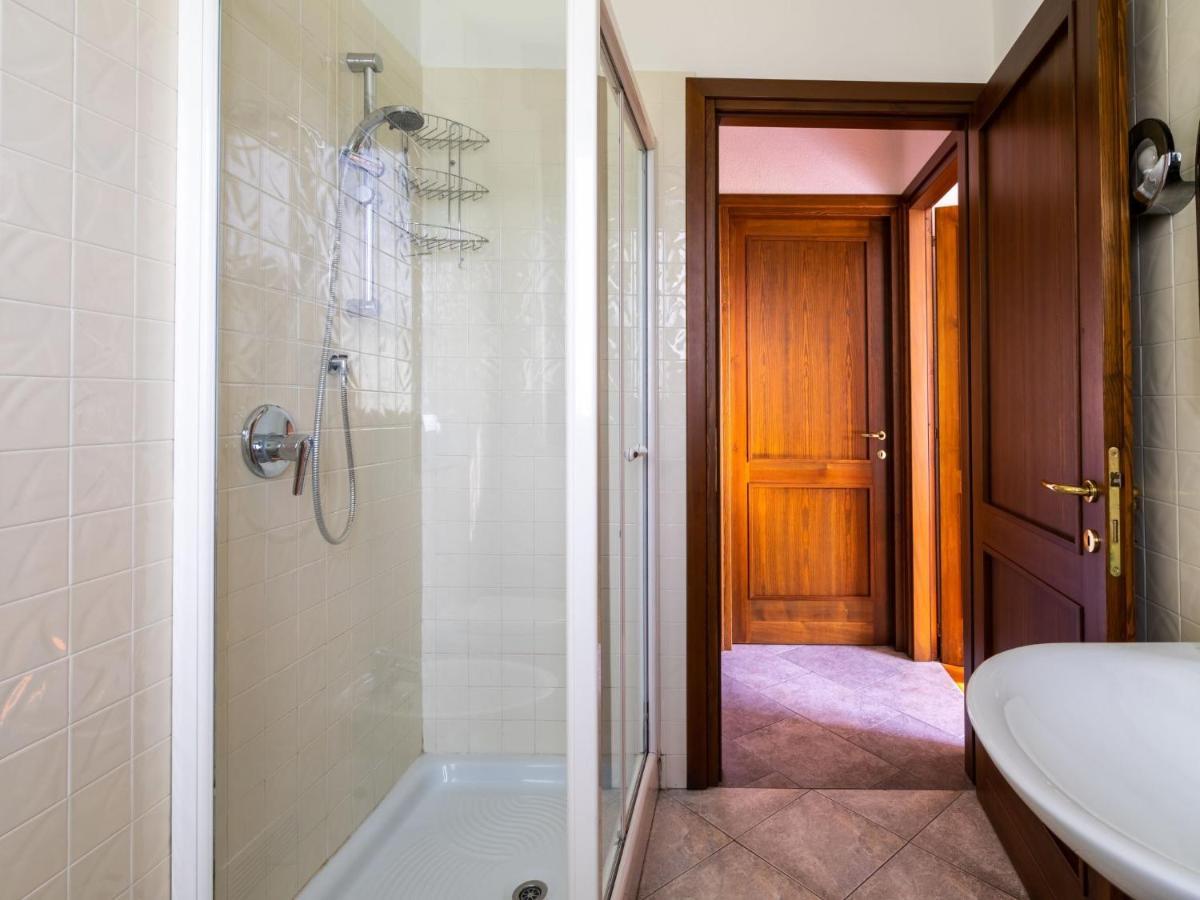Apartment Malpensata By Interhome Porto Valtravaglia Ngoại thất bức ảnh
